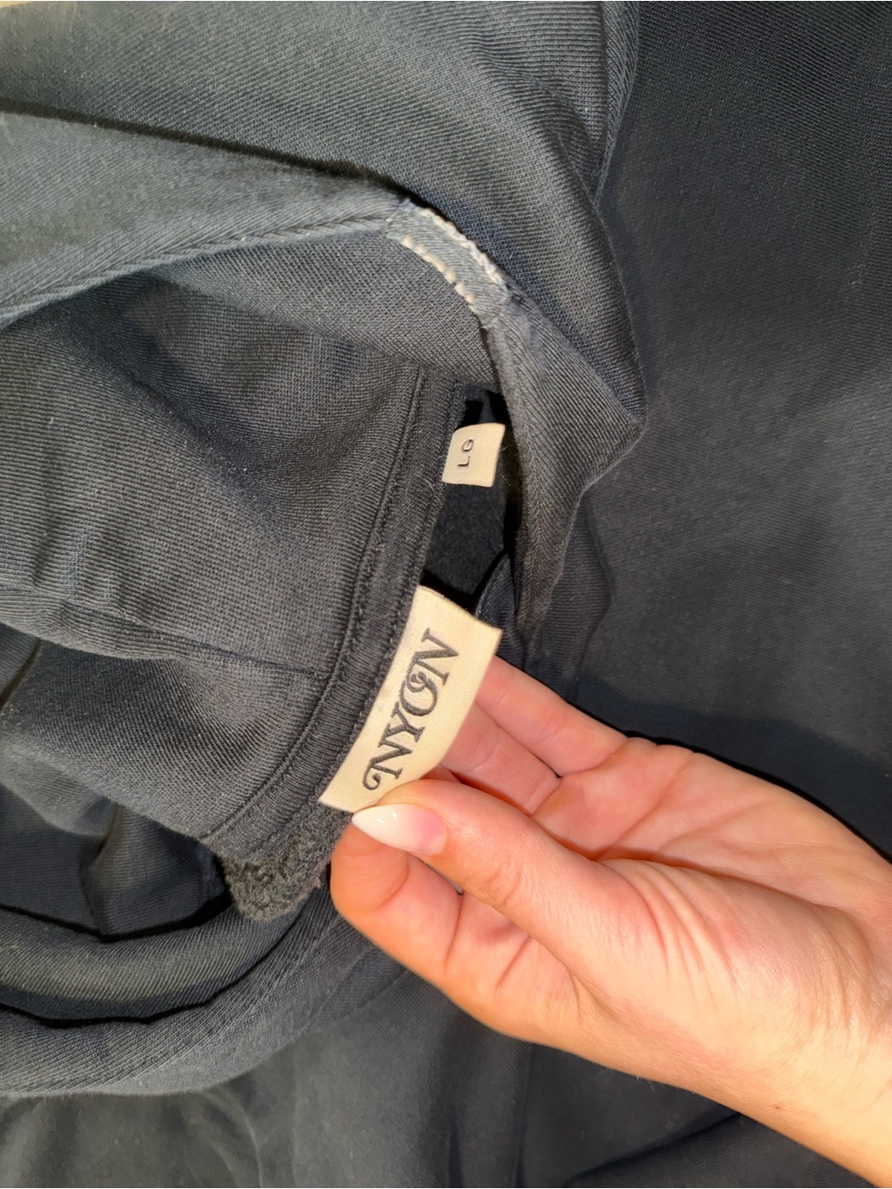 Black Graphic Hoodie Sweatshirt - New York or Nowhere - Picture 5 of 6